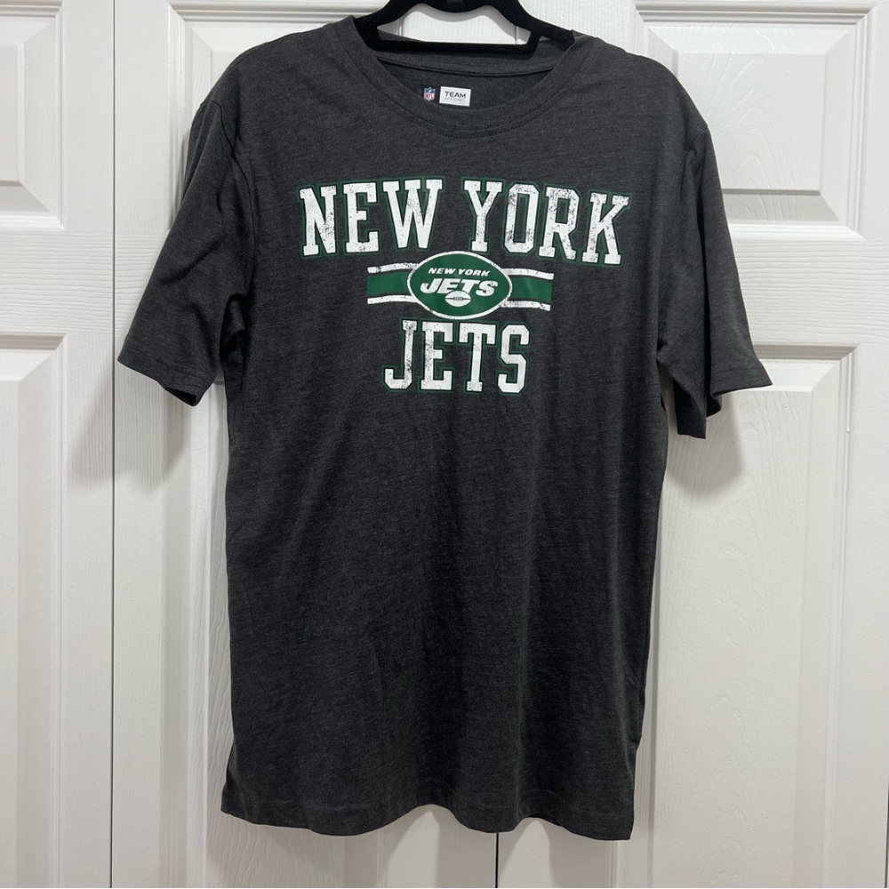 NWT New York Jets NFL Shirt